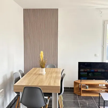 Maison Entiere Jacuzzi Reception Ouverte 7 7j Et 24 24h Ambares-et-Lagrave