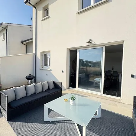 Maison Entiere Jacuzzi Reception Ouverte 7 7j Et 24 24h Ferienhaus *