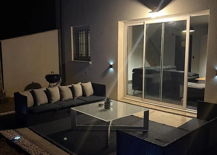 Maison Entiere Jacuzzi Reception Ouverte 7 7j Et 24 24h Ambares-et-Lagrave