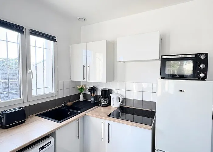 Semesterbostad Maison Entiere Jacuzzi Reception Ouverte 7 7j Et 24 24h Ambares-et-Lagrave