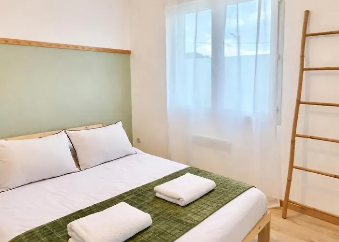 Maison Entiere Jacuzzi Reception Ouverte 7 7j Et 24 24h Semesterbostad Ambares-et-Lagrave